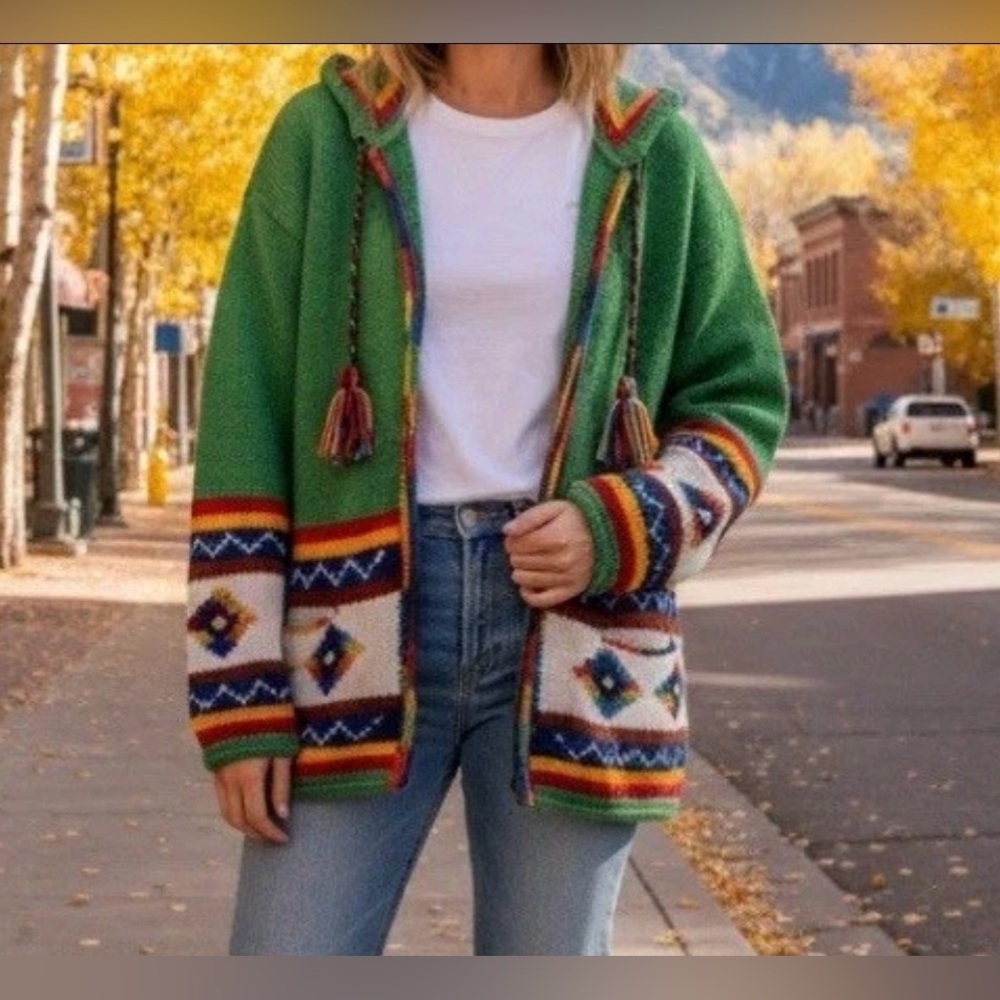 1990s Chunky Green Wool Hand Knit Cardigan Zip Up Large Pointed Hood Equador - Picture 2 of 15